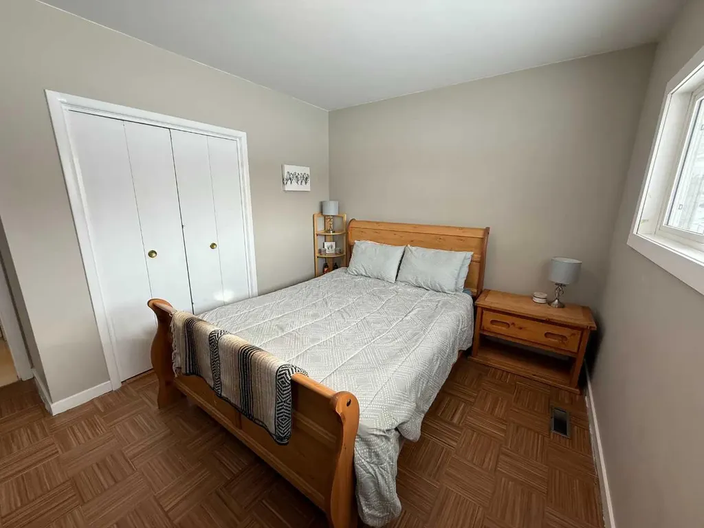 4606 50 Avenue Vermilion AB T9X 1R5