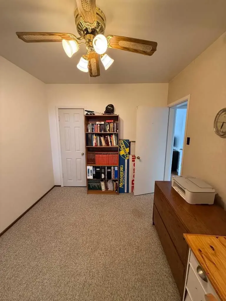 4606 50 Avenue Vermilion AB T9X 1R5