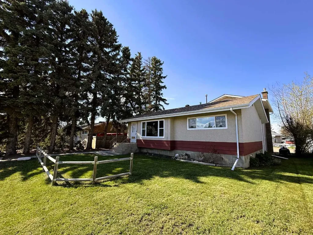 4606 50 Avenue Vermilion AB T9X 1R5