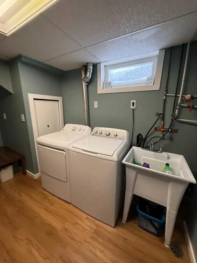 4606 50 Avenue Vermilion AB T9X 1R5