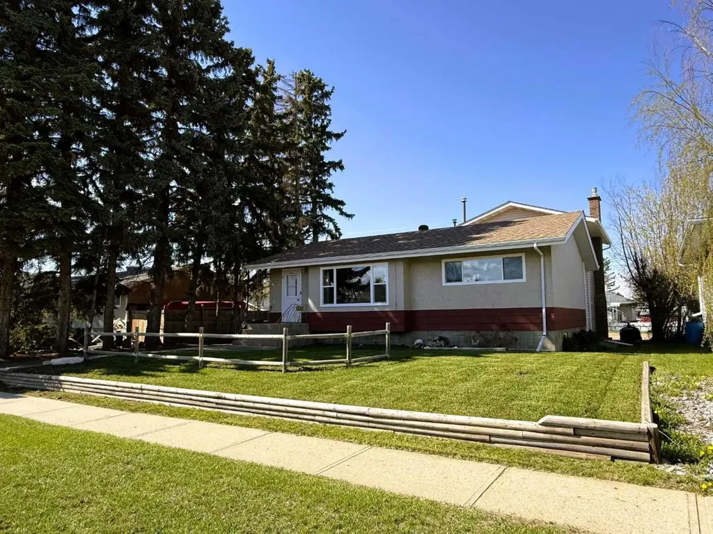 4606 50 Avenue Vermilion AB T9X 1R5