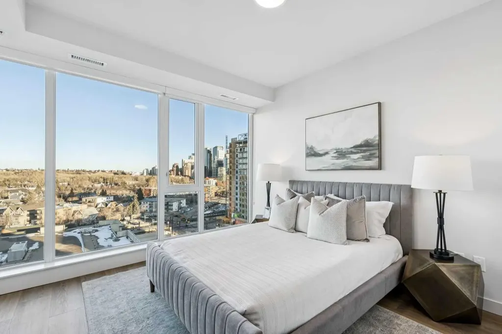 1107 Gladstone Road NW Calgary AB T2N 3T1