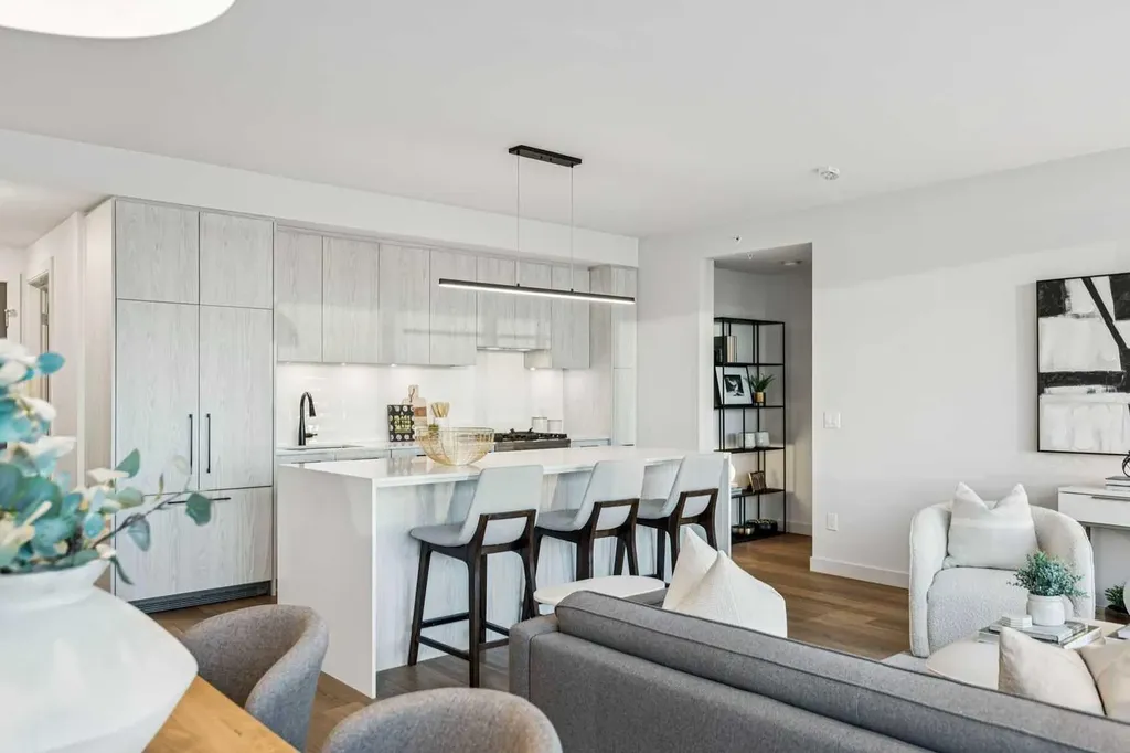 1107 Gladstone Road NW Calgary AB T2N 3T1