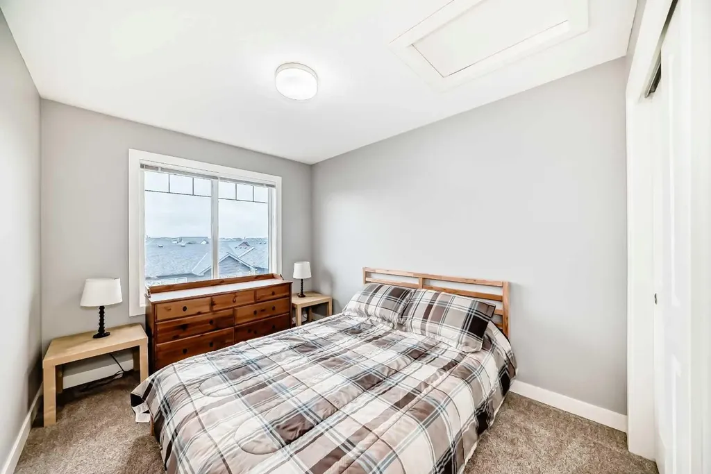2802 Kings Heights Gate SE Airdrie AB T4A 0T3