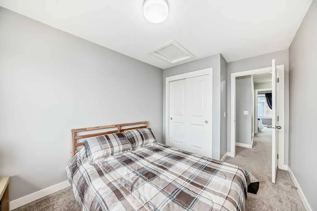 2802 Kings Heights Gate SE Airdrie AB T4A 0T3