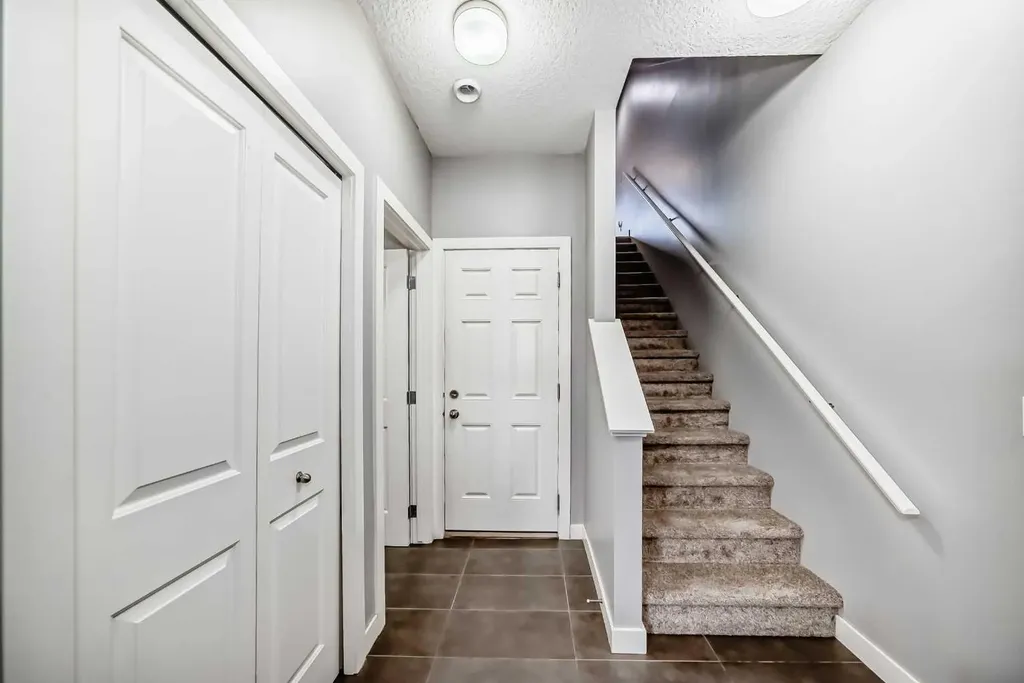 2802 Kings Heights Gate SE Airdrie AB T4A 0T3