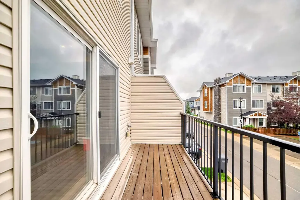 2802 Kings Heights Gate SE Airdrie AB T4A 0T3