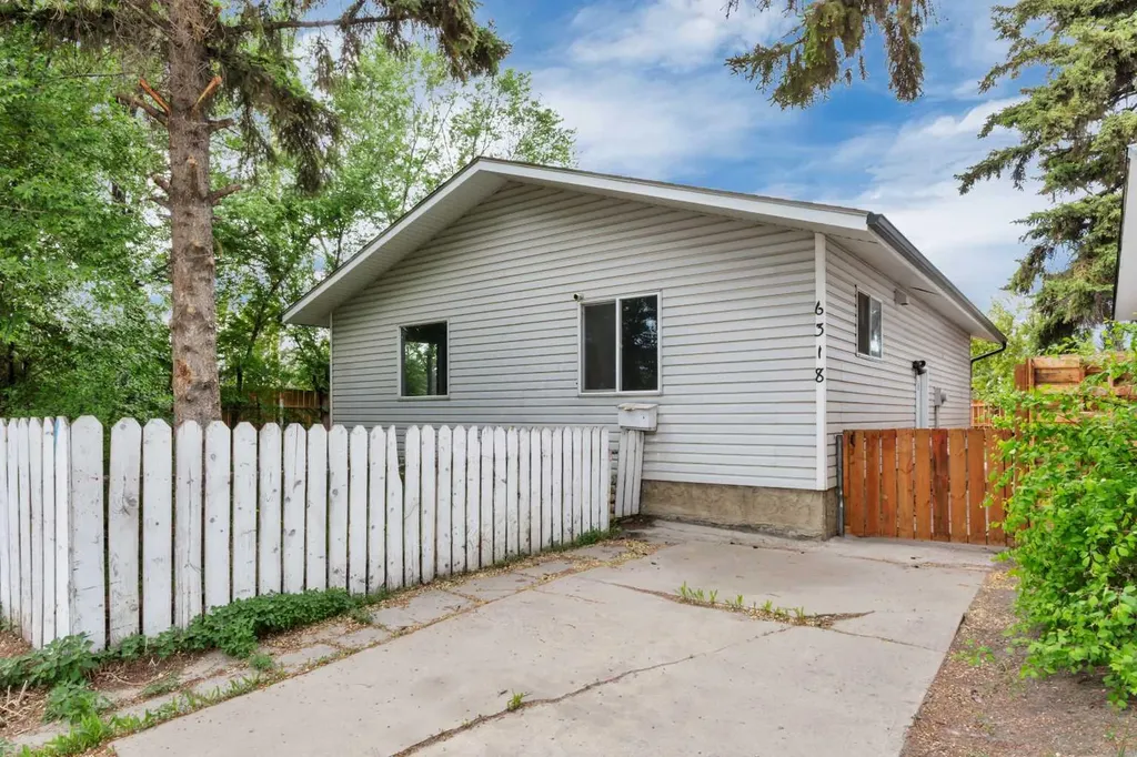 6318 Horn Street Red Deer AB T4N 5M5