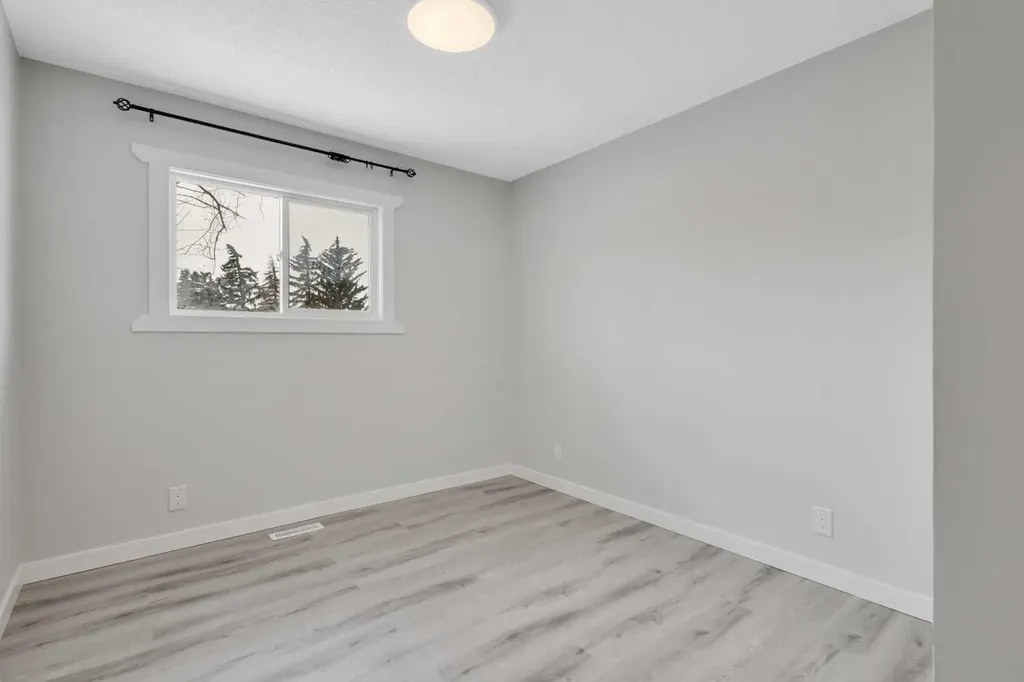 6318 Horn Street Red Deer AB T4N 5M5