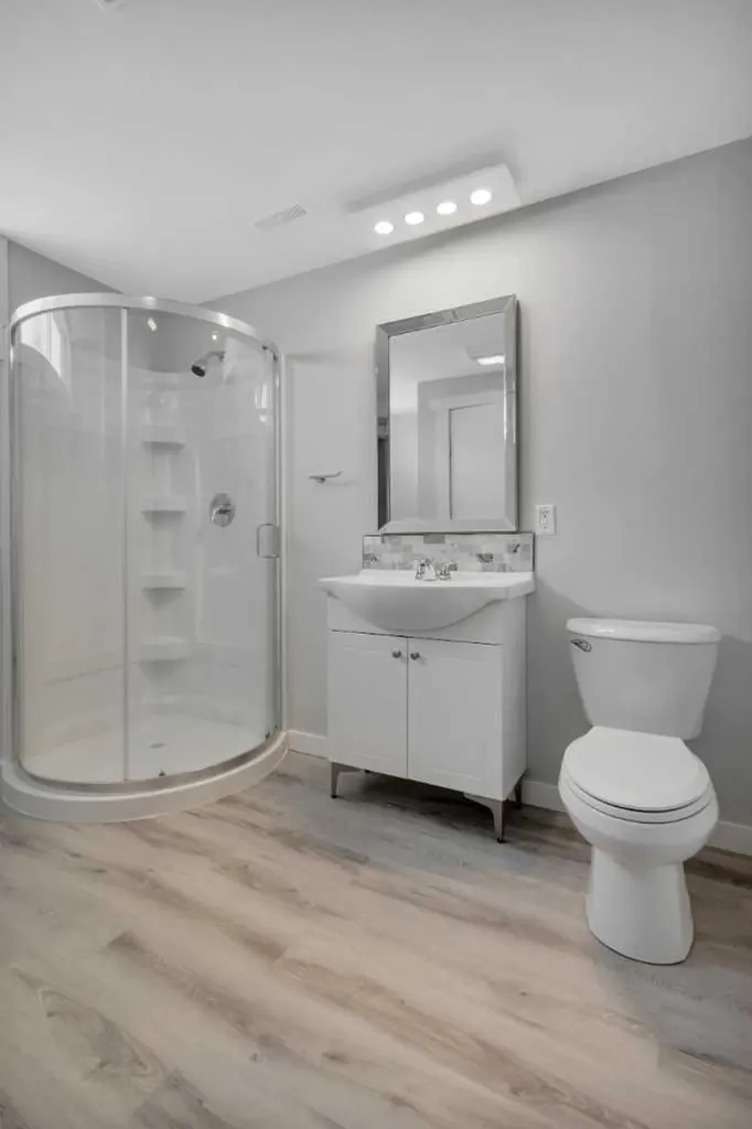 6318 Horn Street Red Deer AB T4N 5M5