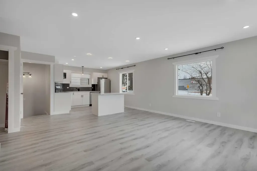 6318 Horn Street Red Deer AB T4N 5M5