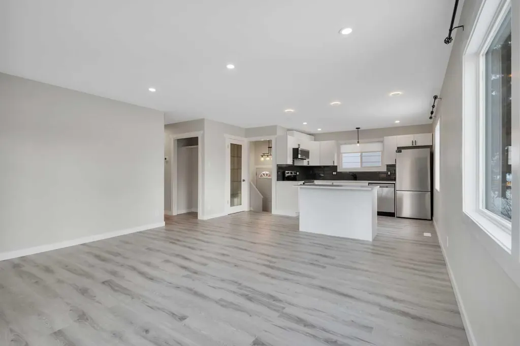 6318 Horn Street Red Deer AB T4N 5M5