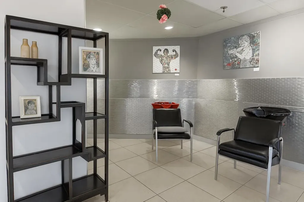2909 17 Avenue SW Calgary AB T3E0B1