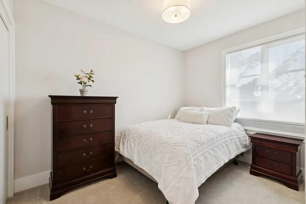 1935 35 Street SW Calgary AB T3E 2X4