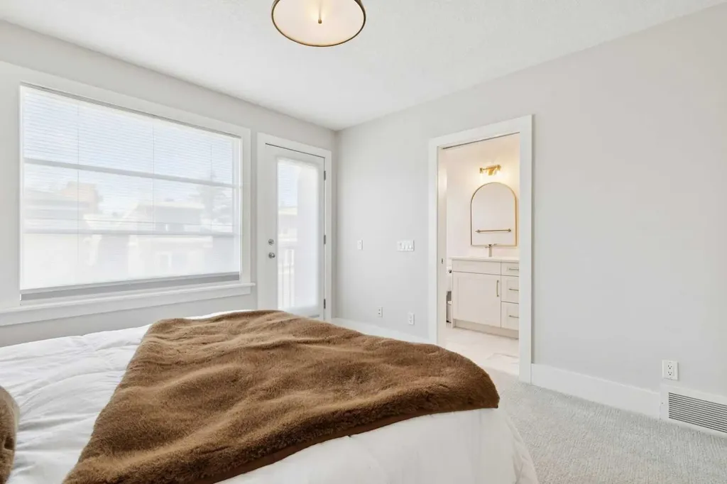 1935 35 Street SW Calgary AB T3E 2X4