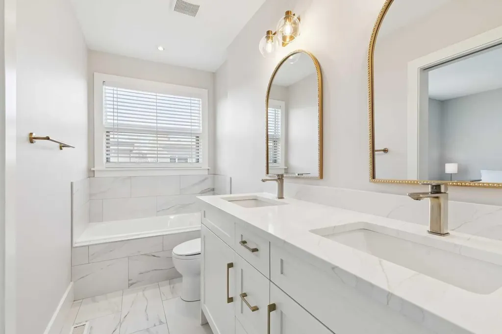 1935 35 Street SW Calgary AB T3E 2X4