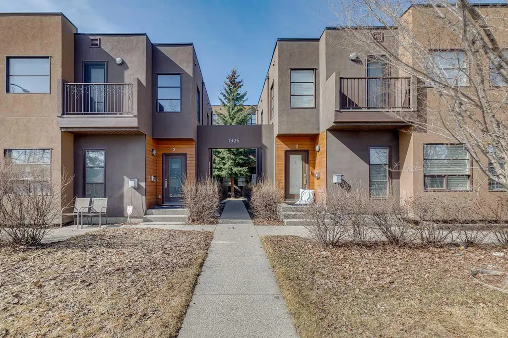 1935 35 Street SW Calgary AB T3E 2X4