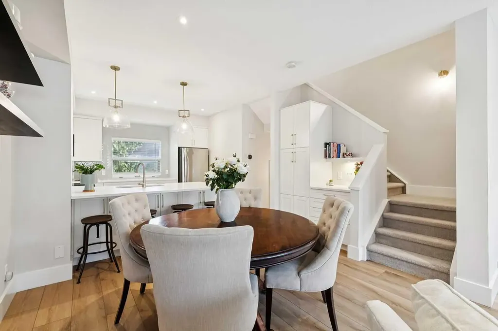 1935 35 Street SW Calgary AB T3E 2X4
