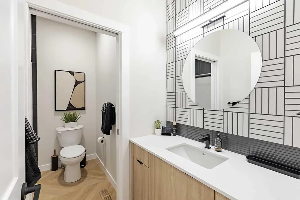 190 Rosemary Gardens SE Calgary AB T3S0E7
