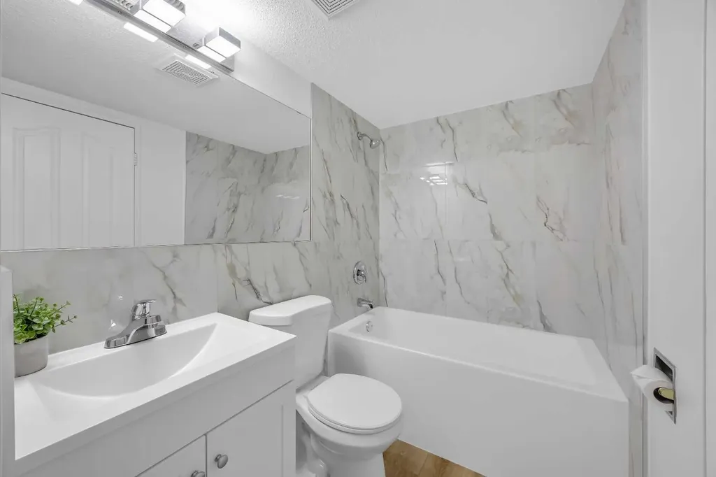 11010 Bonaventure Drive SE Calgary AB T2J 3A8