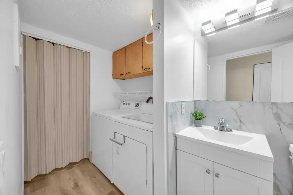 11010 Bonaventure Drive SE Calgary AB T2J 3A8