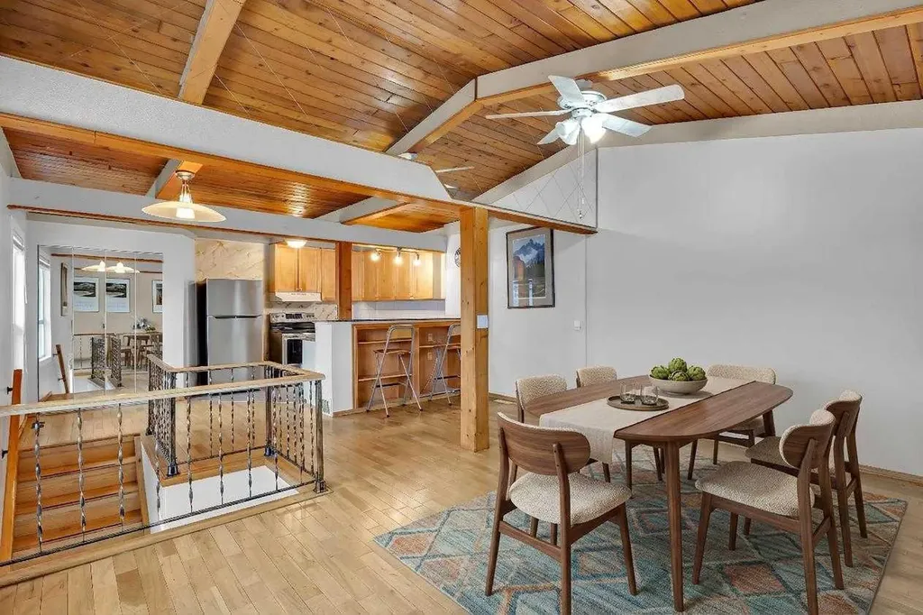11010 Bonaventure Drive SE Calgary AB T2J 3A8
