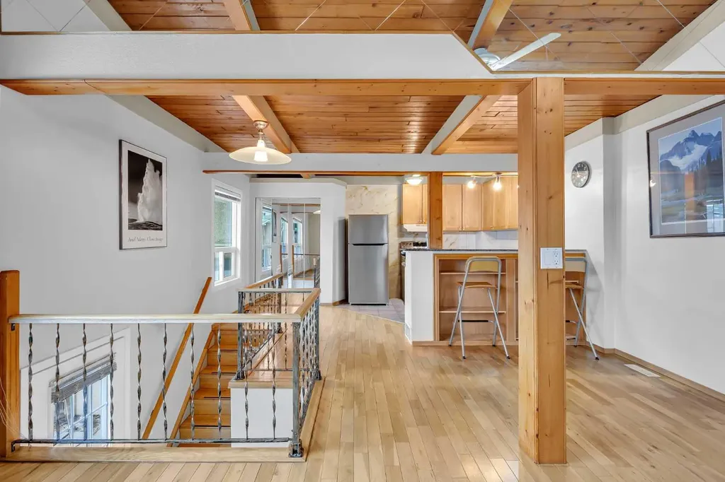11010 Bonaventure Drive SE Calgary AB T2J 3A8