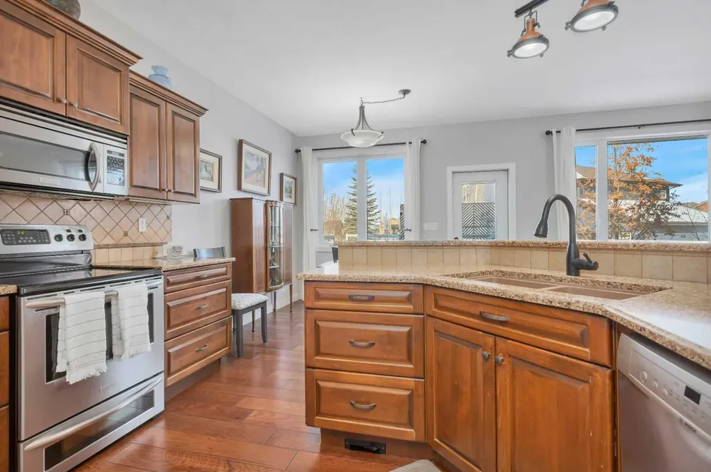 38 Overand Place Red Deer AB T4P 0E7