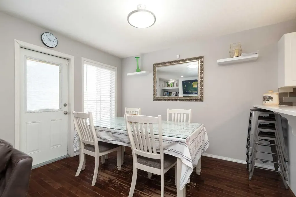 545 Highlands Boulevard W Lethbridge AB T1J 4V2