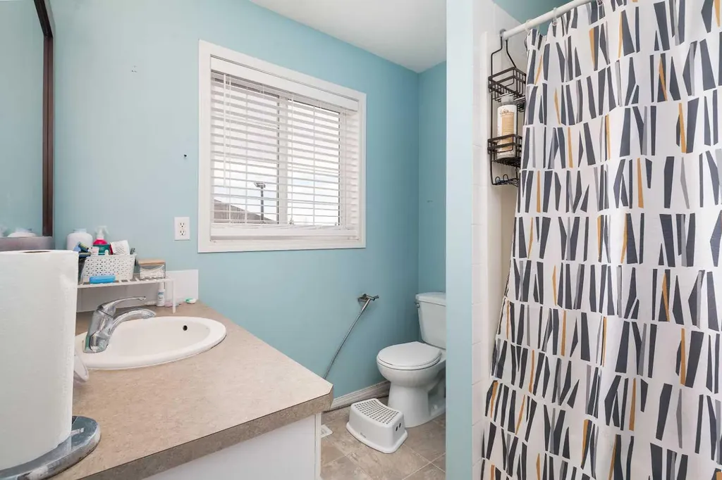 545 Highlands Boulevard W Lethbridge AB T1J 4V2
