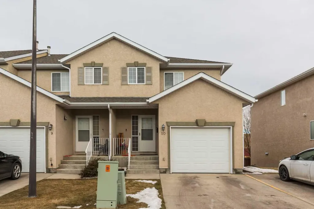 545 Highlands Boulevard W Lethbridge AB T1J 4V2