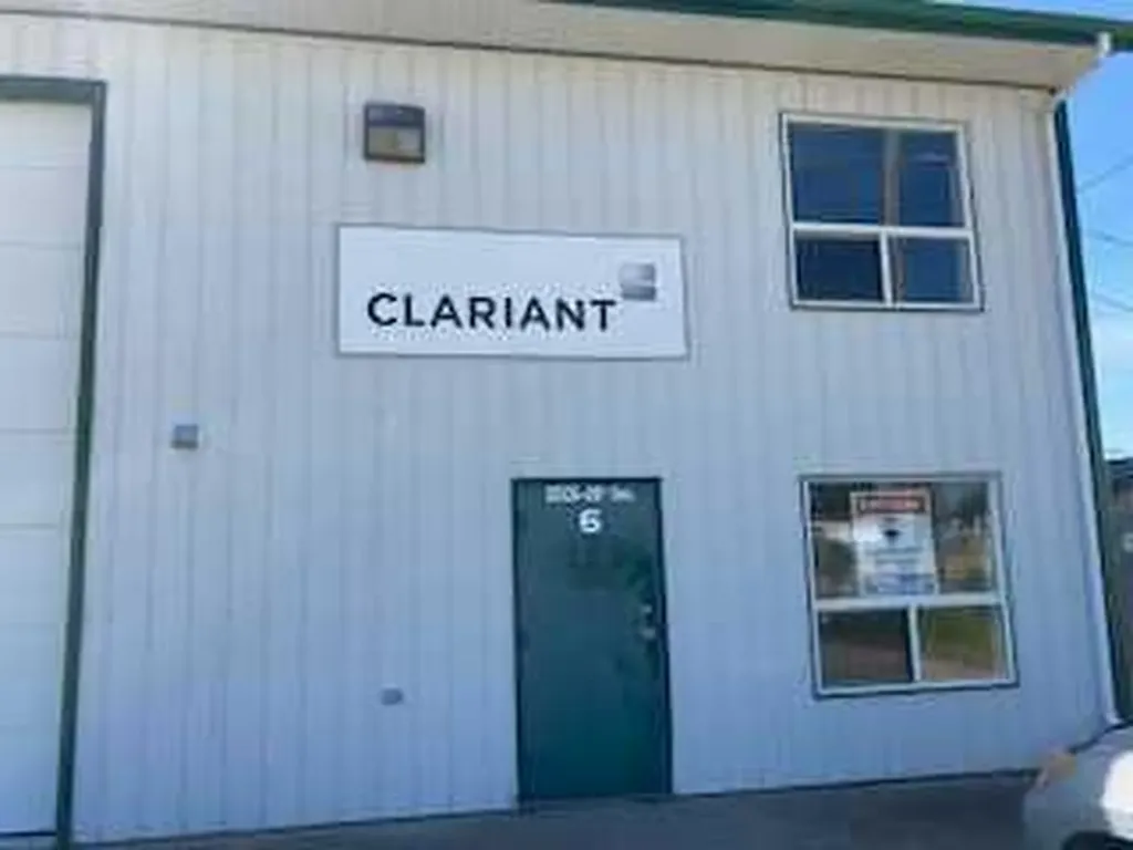 3505 38 Avenue Whitecourt AB T7S 1N8