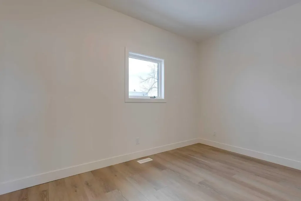 2122 7 Street NW Calgary AB T2M1K3