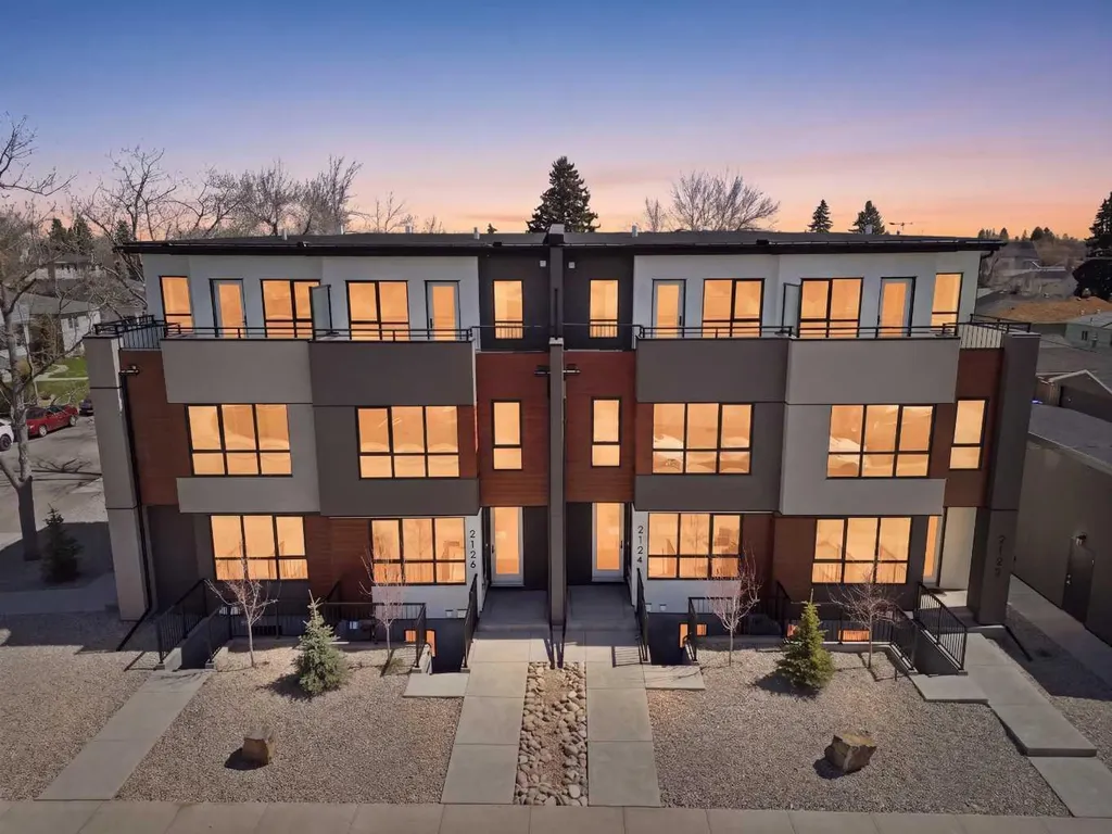 741 21 Avenue NW Calgary AB T2M1K2
