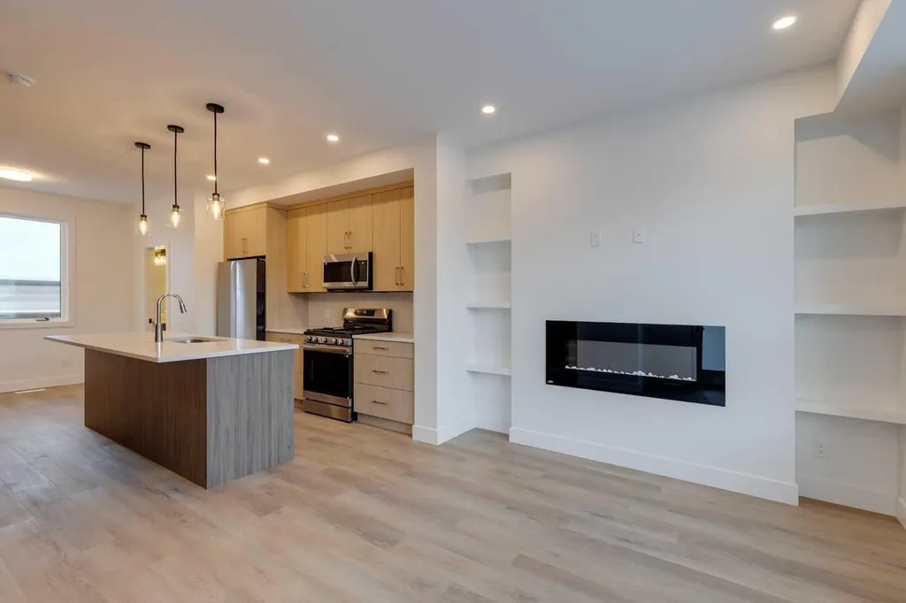 741 21 Avenue NW Calgary AB T2M1K2
