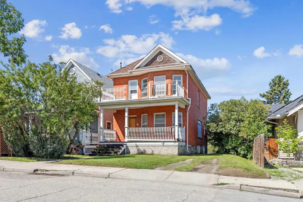 1823 18a Street SW Calgary AB T2T 4W1