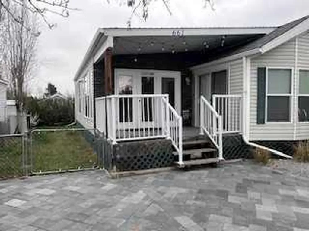 661 2540 Twp 353 Rural Red Deer County AB T4G0K6