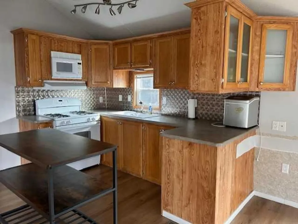 661 2540 Twp 353 Rural Red Deer County AB T4G0K6