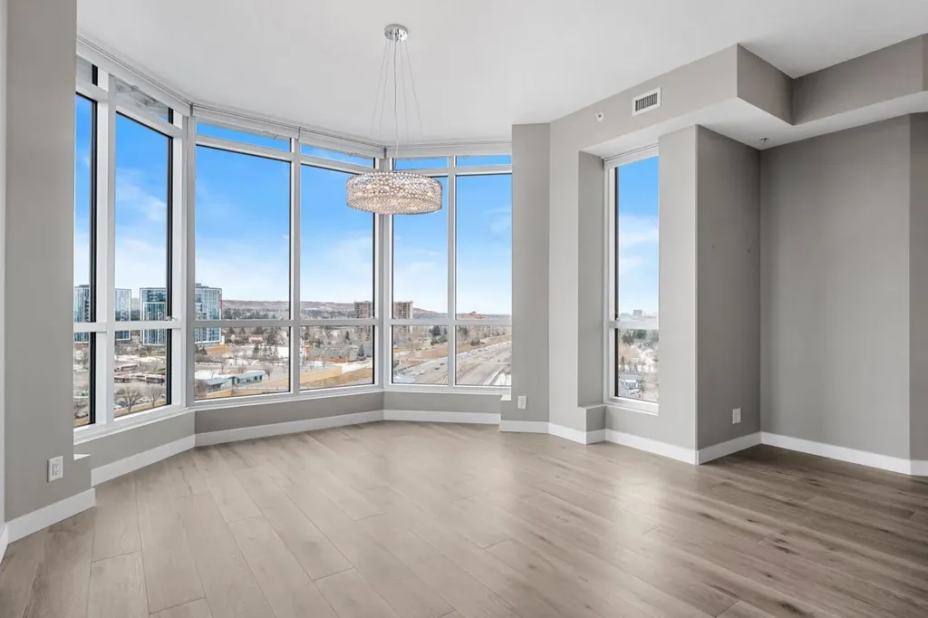 32 Varsity Estates Circle NW Calgary AB T3A 2Y1