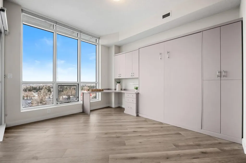 32 Varsity Estates Circle NW Calgary AB T3A 2Y1