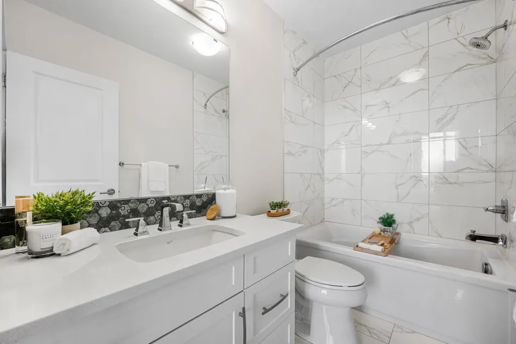 32 Varsity Estates Circle NW Calgary AB T3A 2Y1