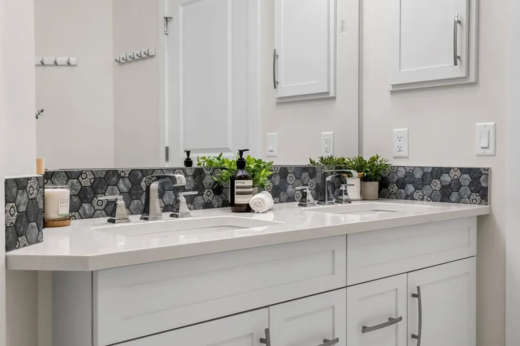 32 Varsity Estates Circle NW Calgary AB T3A 2Y1