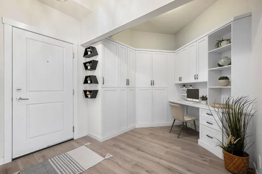 32 Varsity Estates Circle NW Calgary AB T3A 2Y1