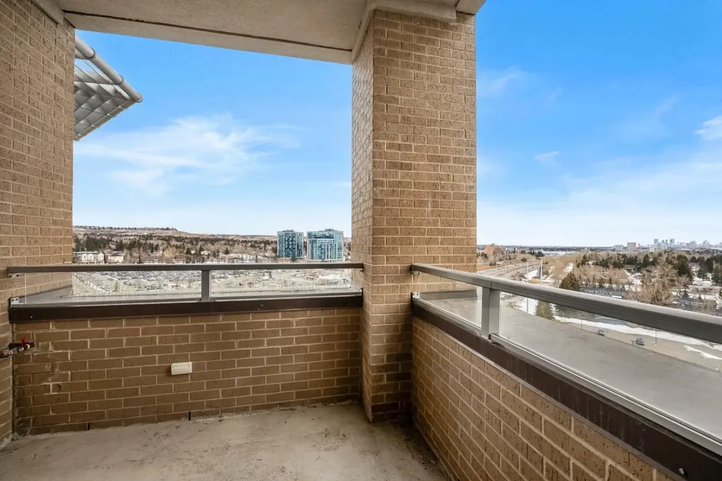 32 Varsity Estates Circle NW Calgary AB T3A 2Y1