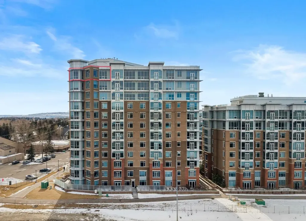 32 Varsity Estates Circle NW Calgary AB T3A 2Y1