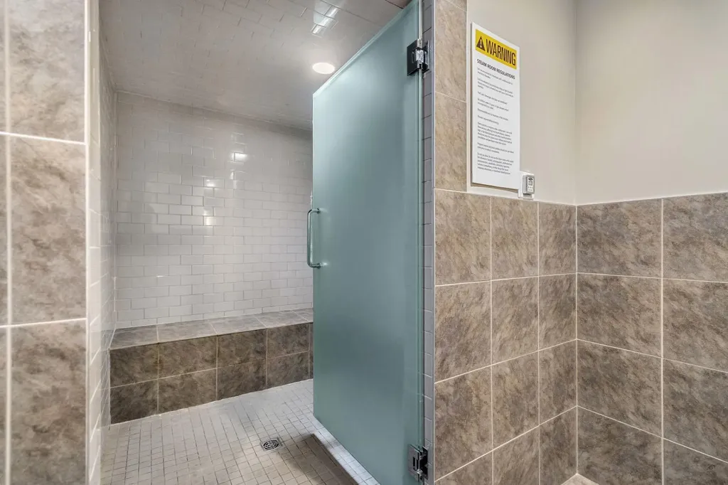 32 Varsity Estates Circle NW Calgary AB T3A 2Y1