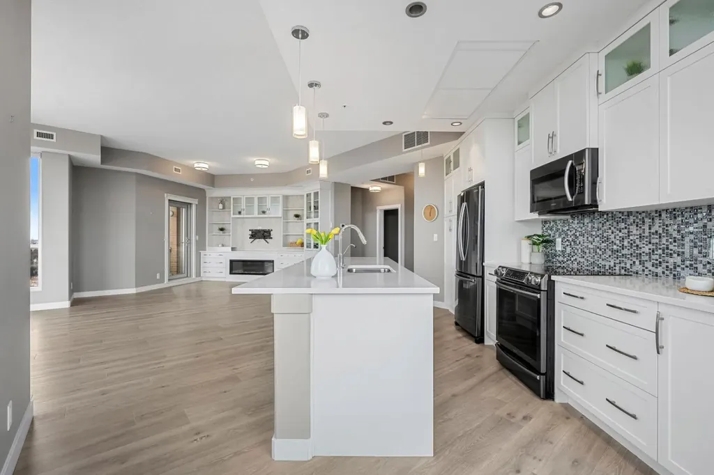32 Varsity Estates Circle NW Calgary AB T3A 2Y1