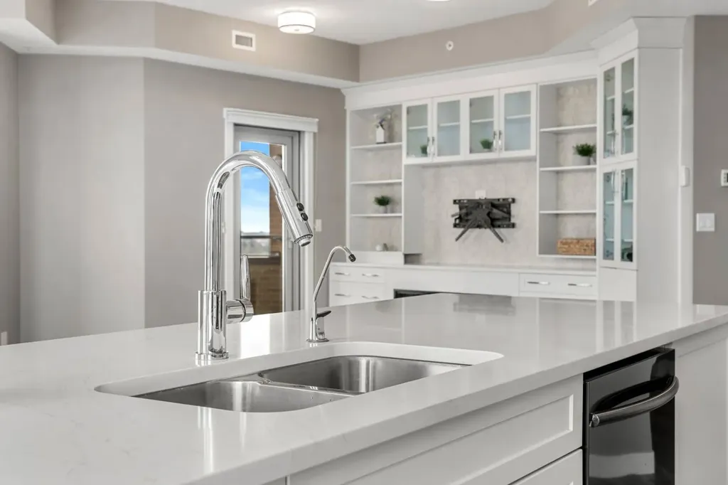 32 Varsity Estates Circle NW Calgary AB T3A 2Y1