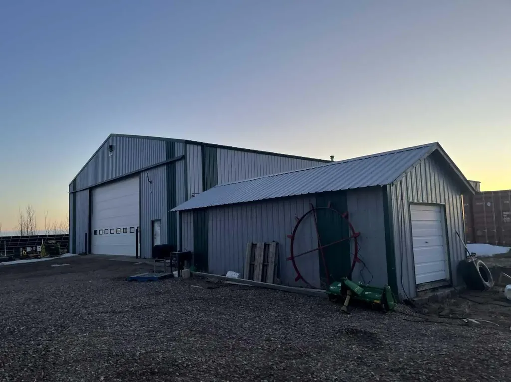 102082 Rge Road 123 Rural Forty Mile No. 8 County Of AB T0K 0J0