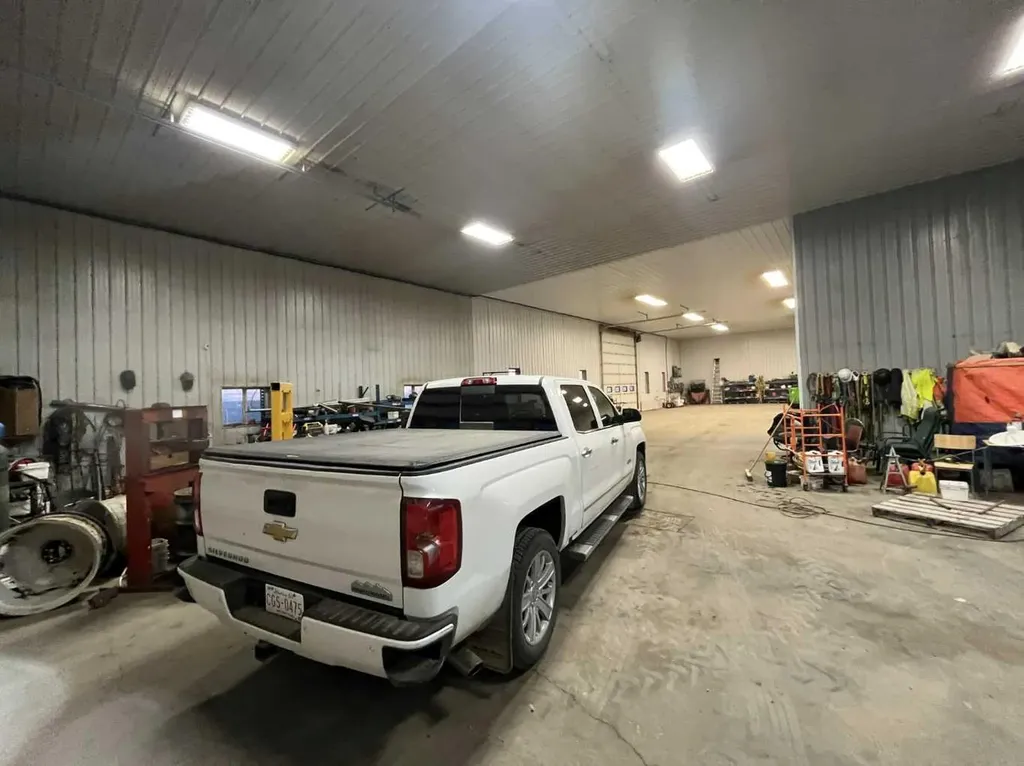 102082 Rge Road 123 Rural Forty Mile No. 8 County Of AB T0K 0J0